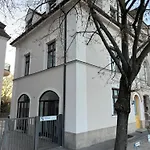 Rosenau In Herzens