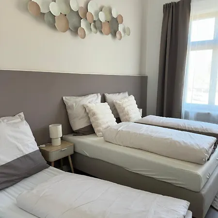 Rosenau In Herzens Apartment *